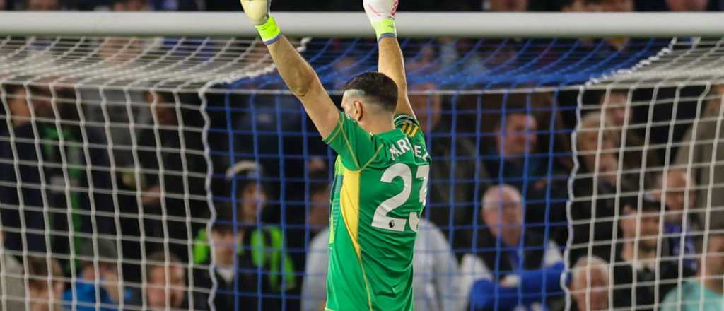 Video: otro show del imbatible Dibu Martínez y goleada de Aston Villa