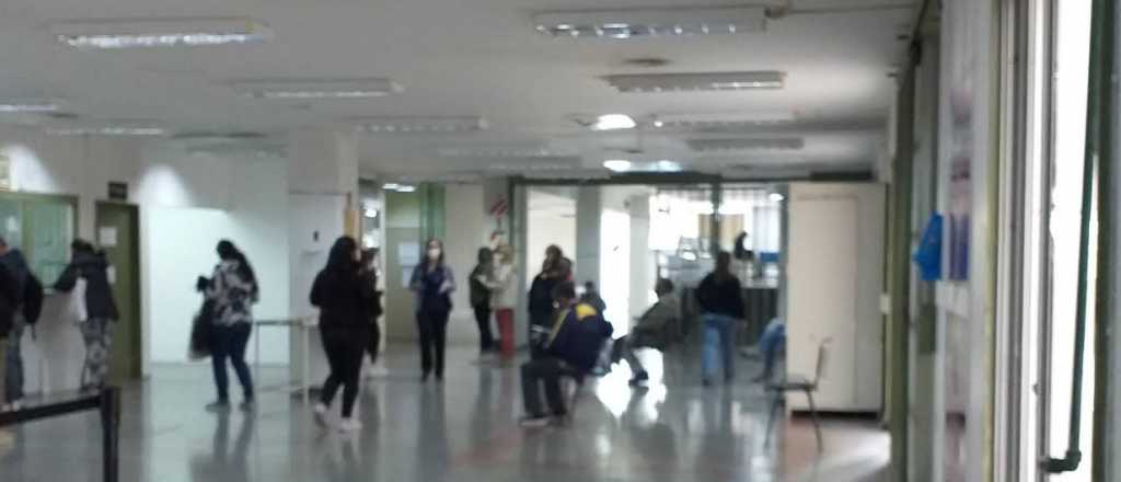 Un hombre de 33 a&ntilde;os fue apu&ntilde;alado y est&aacute; grave en el Lagomaggiore