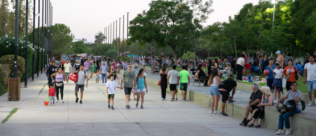 Con actividades en el Parque Central, se festeja el D&iacute;a de la Actividad F&iacute;sica