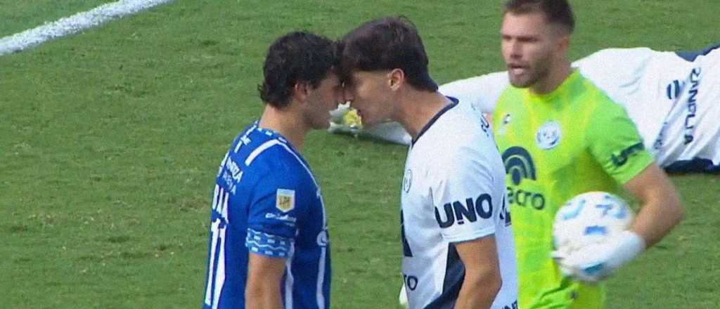 &iquest;No era roja? La gran pol&eacute;mica del cl&aacute;sico que reclam&oacute; el Tomba