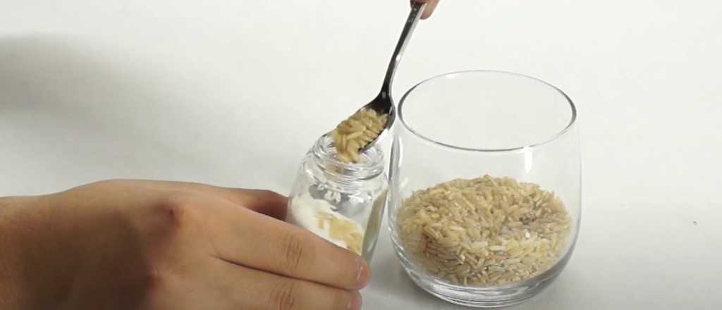 Truco casero: por qué poner arroz en tu salero