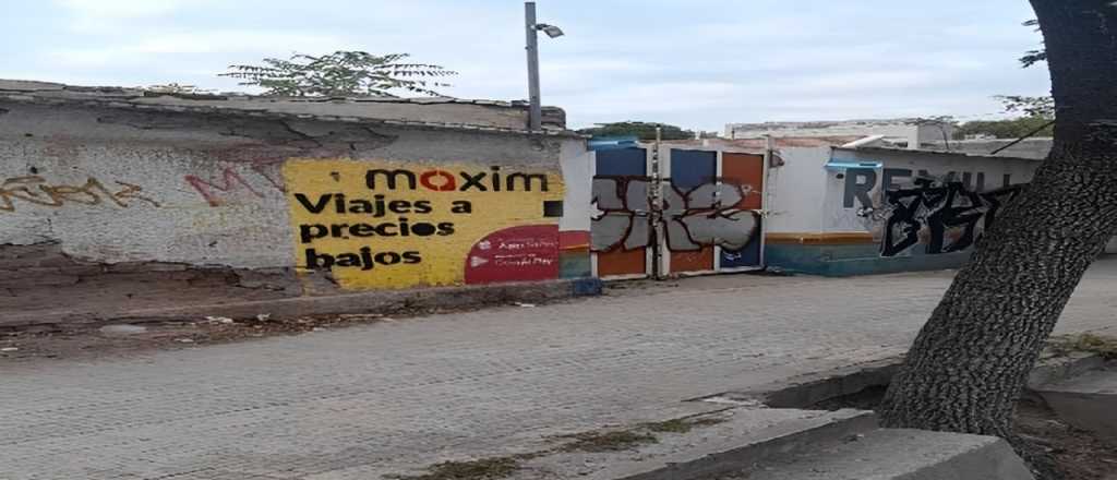 Un jurado vecinal de Ciudad sancionó a una app de viajes por pintar paredes 