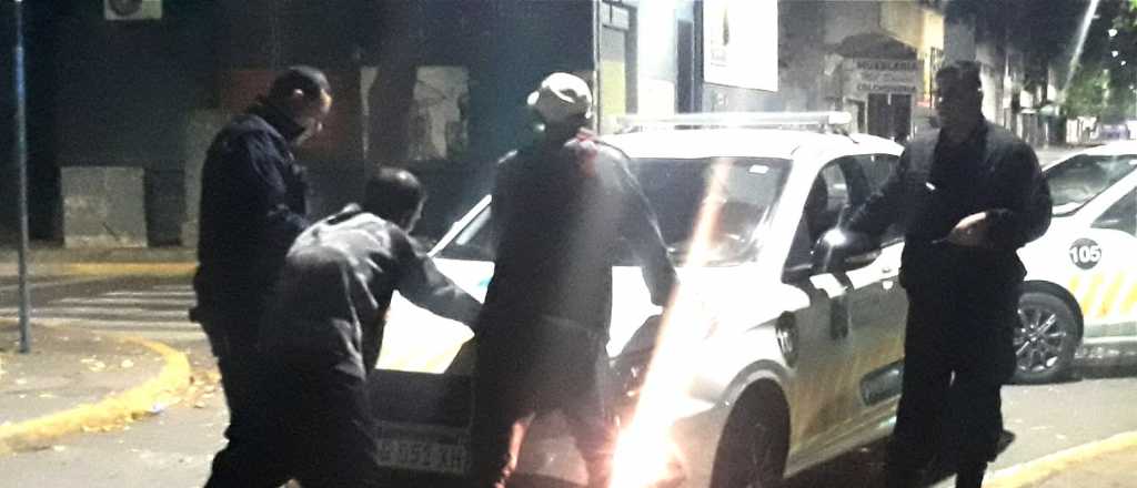 Violento asalto en la Alameda termin&oacute; con dos detenidos