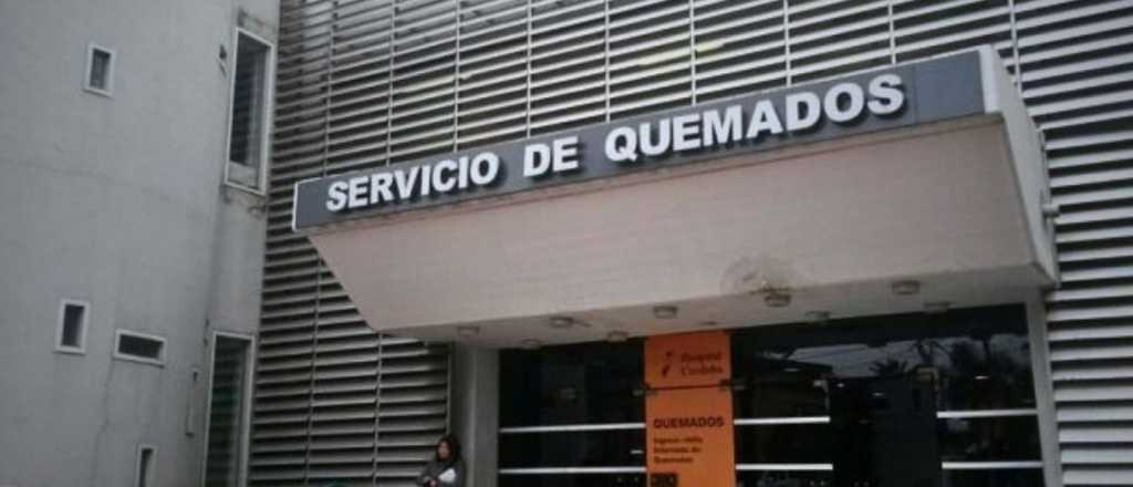 Discutieron y su pareja le arroj&oacute; agua hirviendo: est&aacute; internada