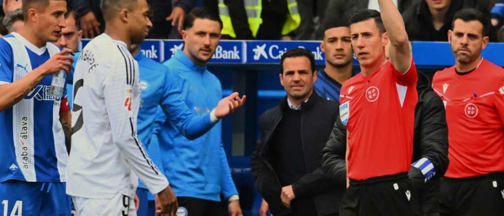 La insólita sanción que recibirá Mbappé por su patada brutal