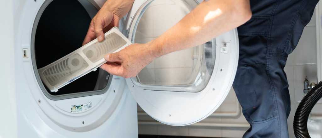 El truco viral del vinagre en el lavarropas: ¿sirve o arruina la ropa? 