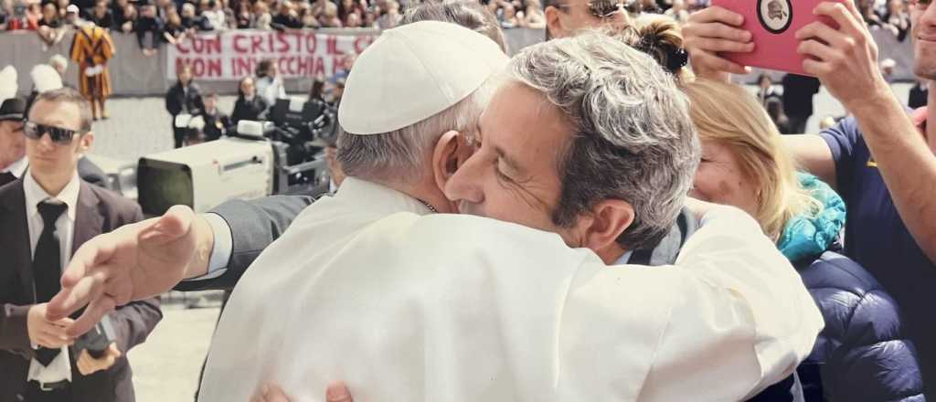 Cobos fue el primer orador en Diputados en el homenaje al papa Francisco