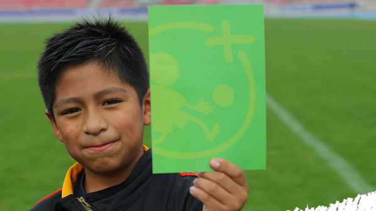 Que significa la tarjeta verde en el fútbol