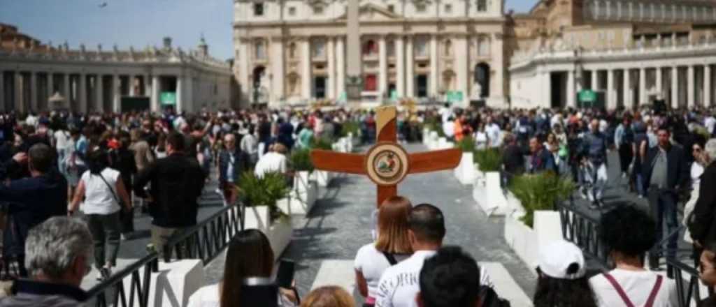 El Papa pidi&oacute; que migrantes, transg&eacute;neros, pobres y presos est&eacute;n en el funeral