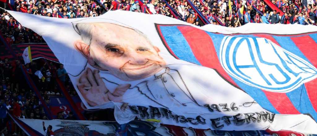 Video: la hinchada de San Lorenzo le meti&oacute; presi&oacute;n a Moretti