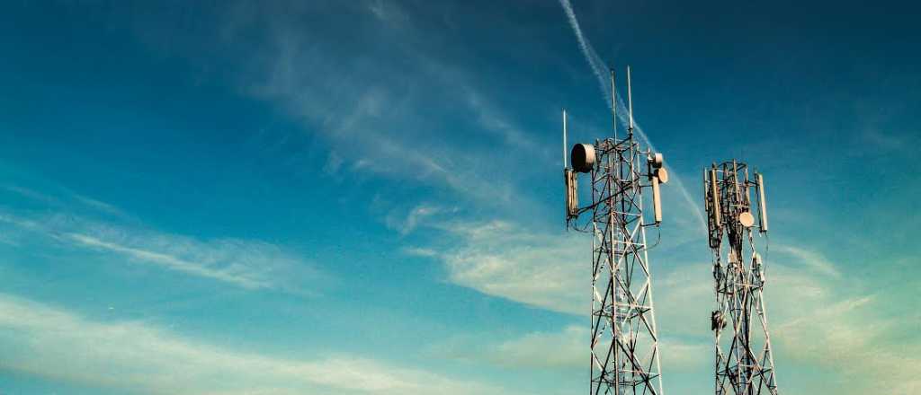 Internet en Mendoza: ¿fibra óptica o satelital?