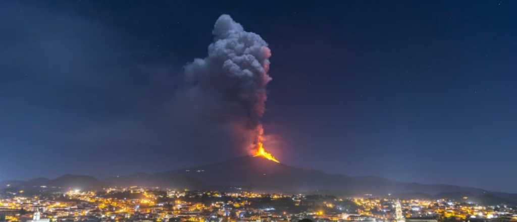 Videos: alerta en Italia por una nueva erupción del volcán Etna