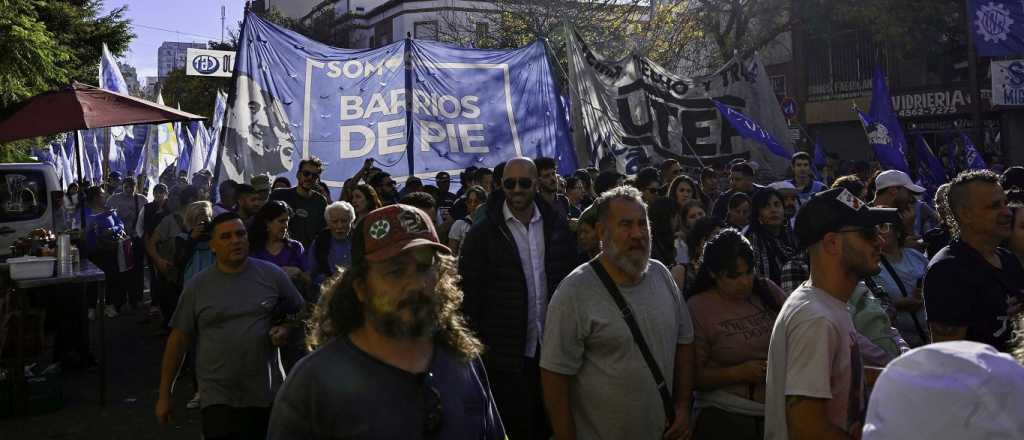 Marchas de jublados y la CGT coparon el centro porte&ntilde;o