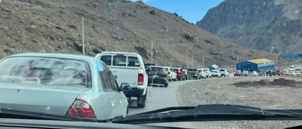 Finde XL: dos horas de demora para cruzar a Chile