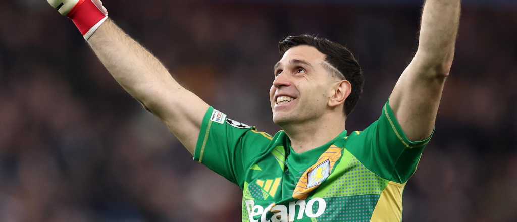 El peor final para el Dibu, que se despidió llorando del Aston Villa