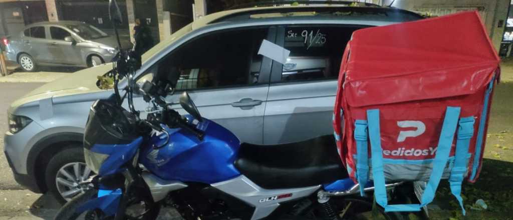 Le robaron la moto a un delivery en Guaymallén