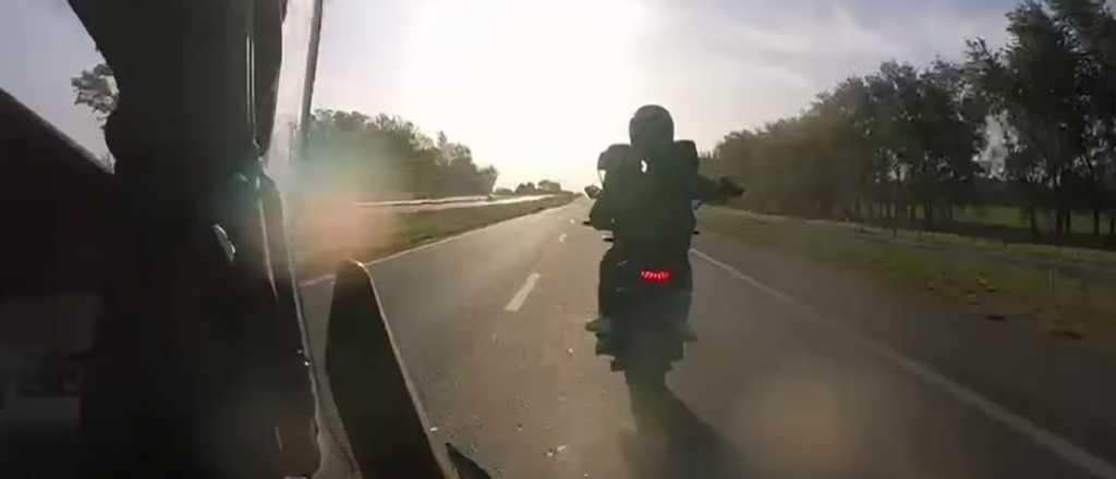 Video: motochorros roban motos de alta gama en la ruta en Buenos Aires