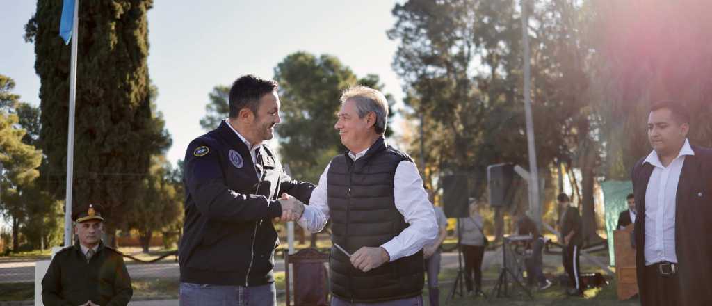 Félix y Petri firmaron un convenio entre San Rafael y el Ministerio de Defensa