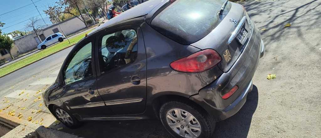 Circulaba con un auto robado y lo detuvieron en Godoy Cruz