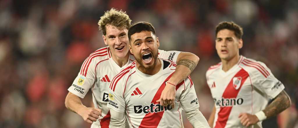 River goleó a Barracas Central y jugará ante Platense