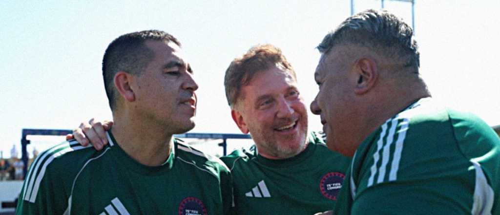 Riquelme rompió el silencio tras los insultos: "No se dejen llenar la cabeza"