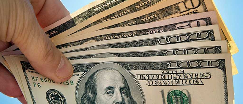 A cuánto cerró el dolar este jueves