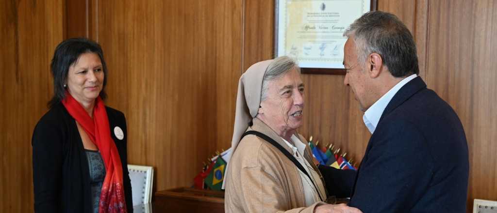 Qué hacía Cornejo con la hermana Martha Pelloni