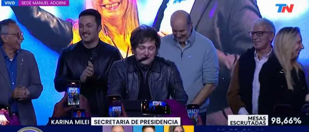 Petri, en la foto triunfal de La Libertad Avanza en CABA