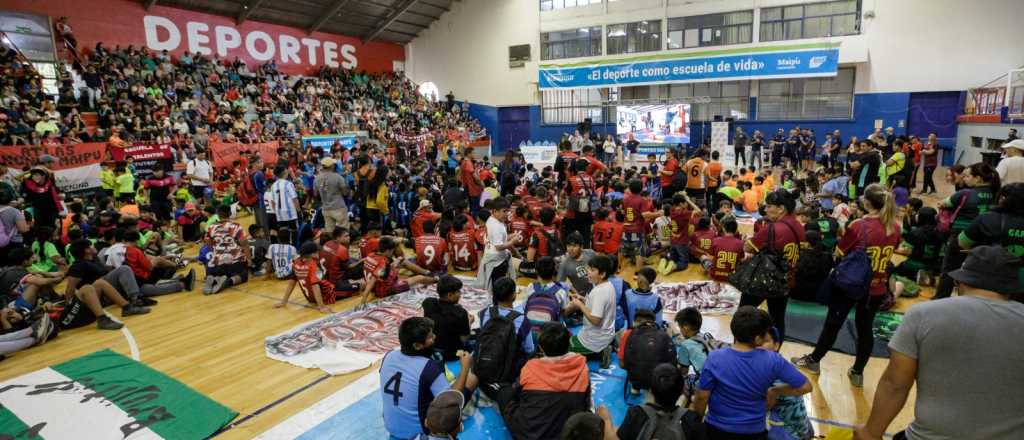 Maipú dio inicio a su gran torneo de fútbol infantil, juvenil y femenino