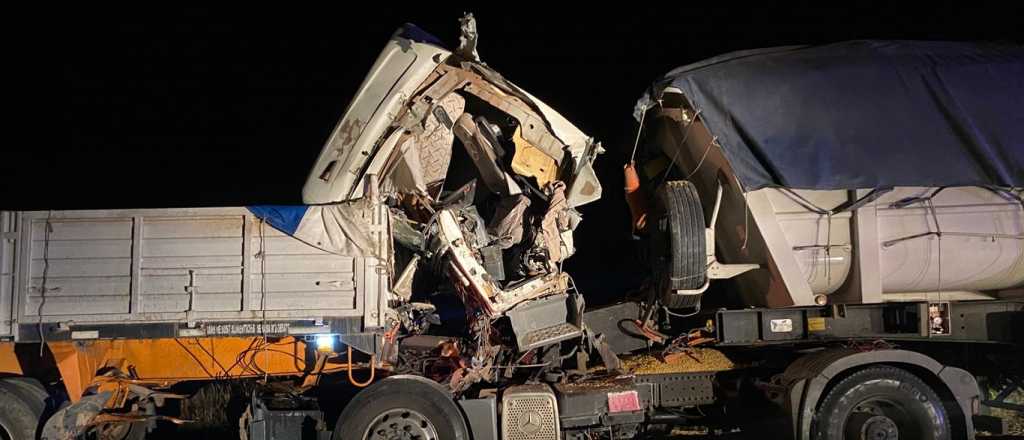Dos camiones chocaron en la Ruta 7