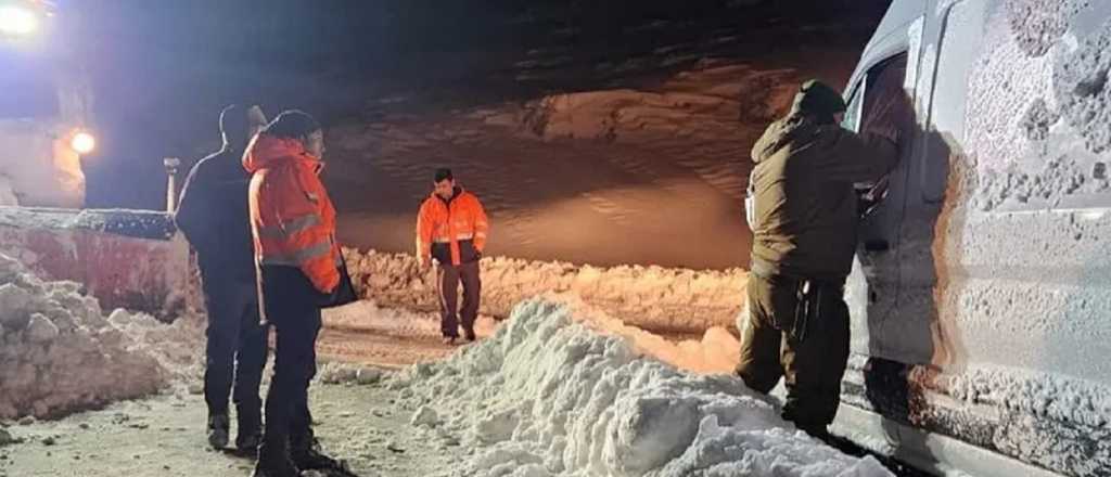 Tres argentinos fueron rescatados tras ignorar el cierre del Paso Pehuenche