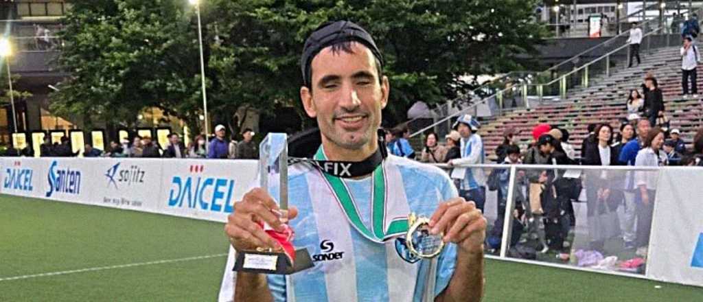 Con el mendocino Accardi, Los Murciélagos salieron campeones en Japón