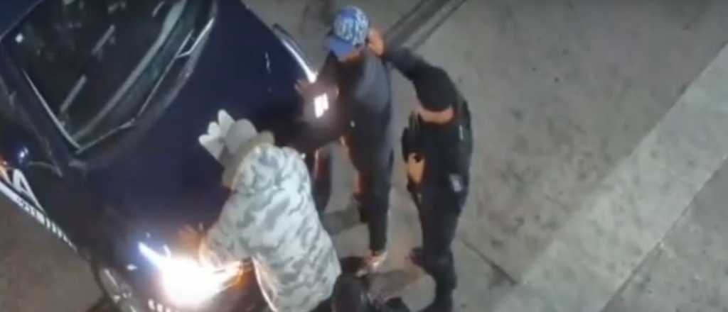Video: dos limpiavidrios apresados por agredir a un conductor en Guaymallén