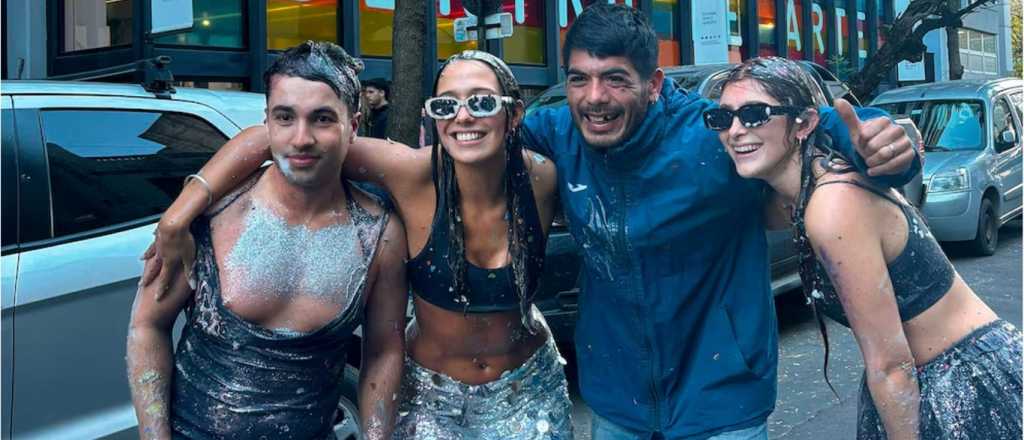 Video: se recibió de abogada y festejó con el trapito que le cuidó su auto 5 años