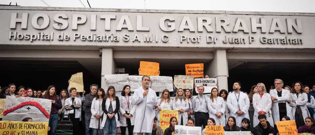 Impulsan un "plan de eficiencia" en el Garrahan con control de presentismo