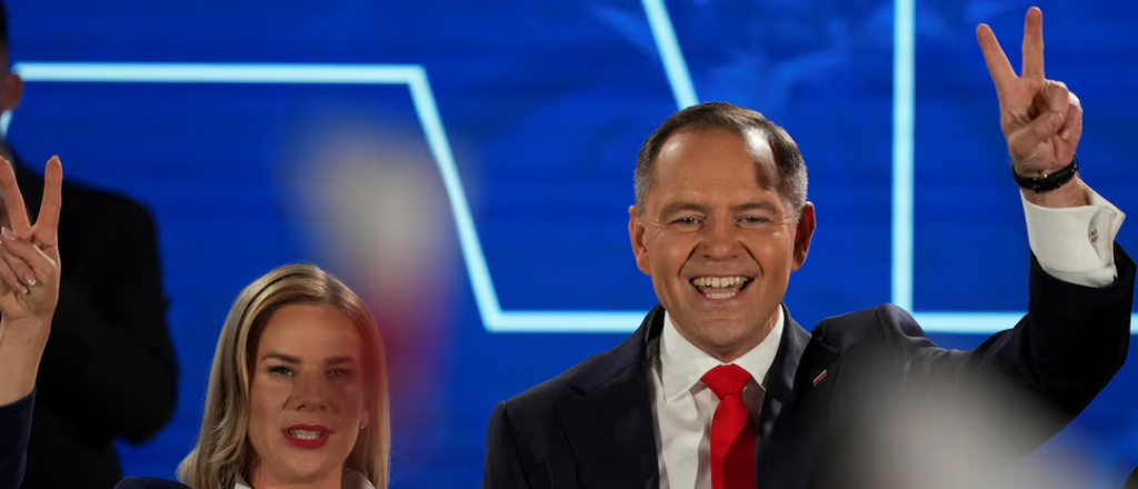 En campos de tiro y boxeando: ¿quién es el presidente de Polonia?