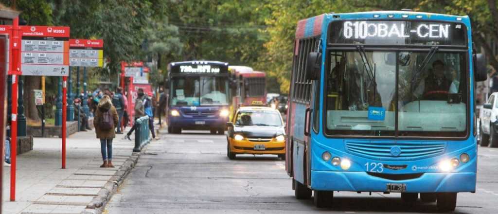 Colectivos al límite: reclamo en Mendoza por unidades que no paran