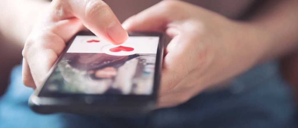 Fallo a favor de una niña que demandó a su mamá por fotos suyas en Tinder