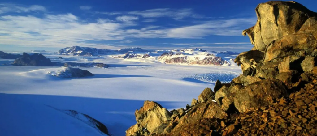 Un nuevo estudio revela pistas sobre la historia oculta de la Ant&aacute;rtida bajo el hielo