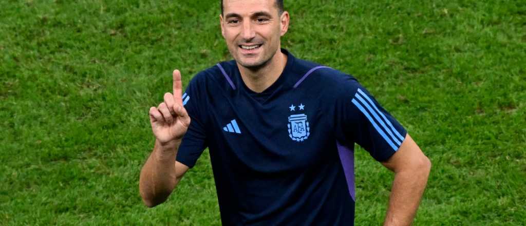 Scaloni respald&oacute; a los chicos de Newell's que se sacaron una foto con Malcorra