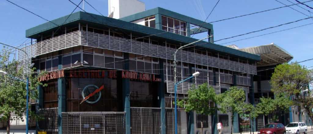 Millonarias multas a compañías eléctricas de Mendoza