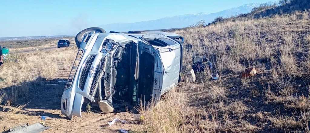 Un conductor se quedó dormido y volcó en Ruta 40 a la altura de Tupungato