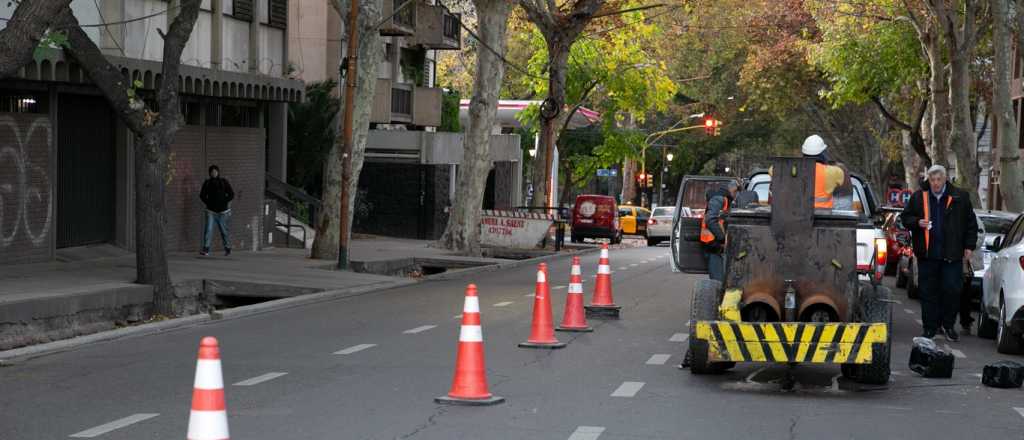 Arreglan una importante calle de acceso al centro y piden circular por otras