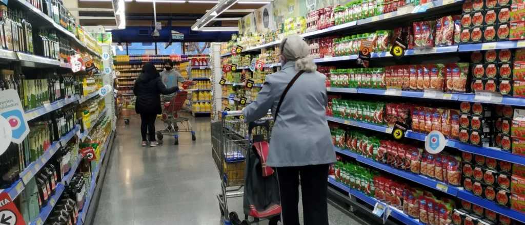 Los jubilados tienen 10% de descuento en supermercados