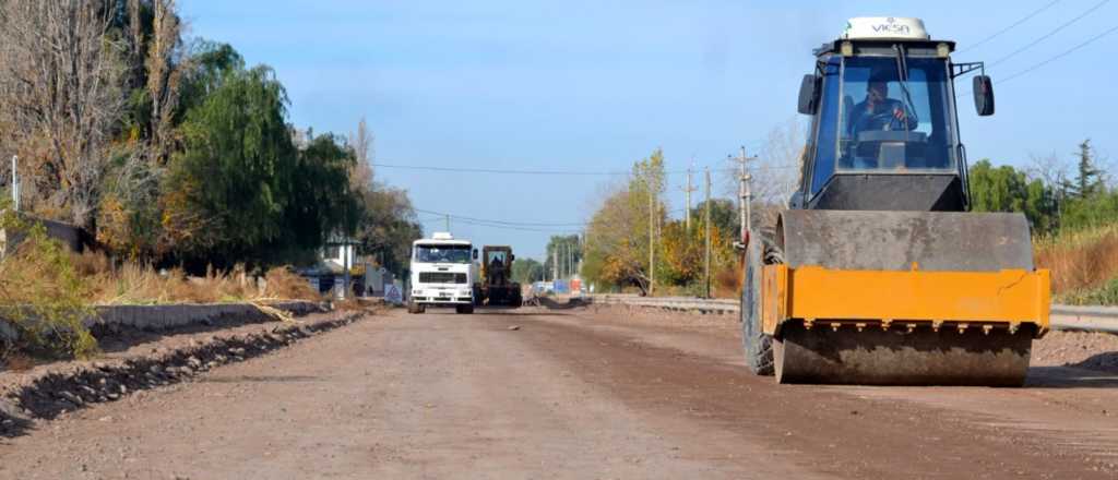 Maipú comenzó con las obras de pavimentación en una importante arteria