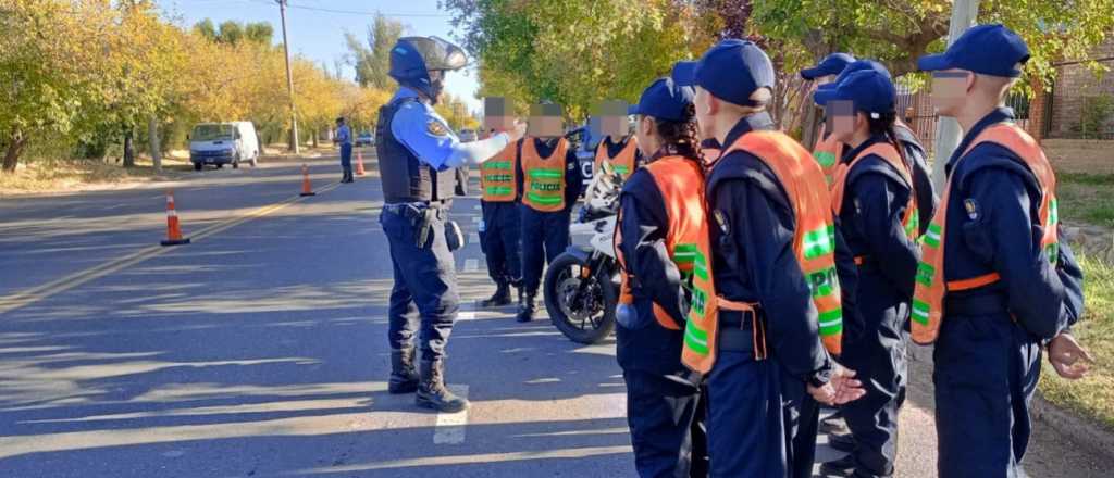 Una policía fue sancionada: no le dieron licencia y se fue un año a España