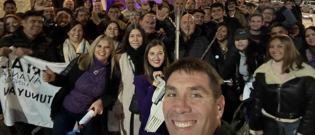 "Mendoza se ti&ntilde;e de violeta": La Libertad Avanza ya tiene sede en Luj&aacute;n