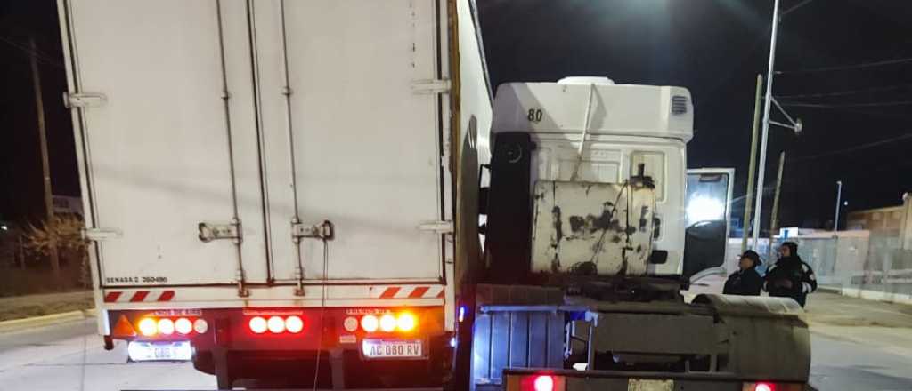 Un camionero se descompens&oacute;, choc&oacute; a otro y muri&oacute; en Maip&uacute;