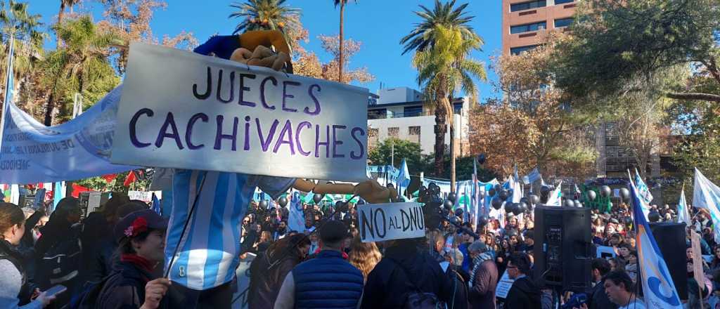 Así fue la movilización en Mendoza por Cristina Kirchner