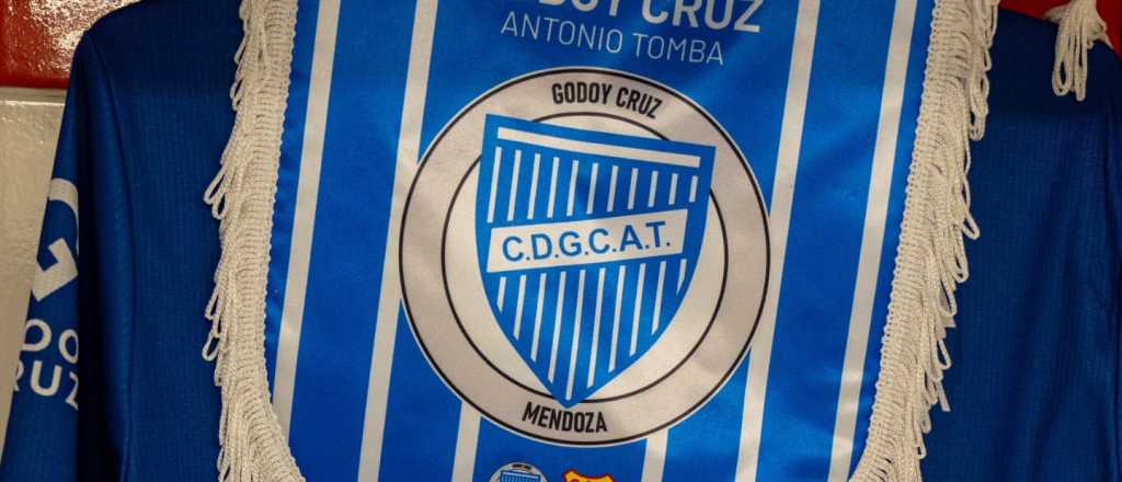 Godoy Cruz present&oacute; oficialmente el nuevo dise&ntilde;o de su escudo